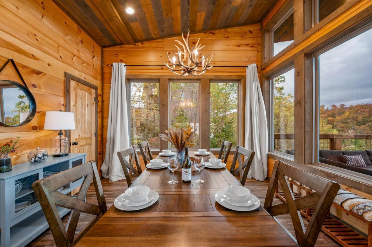 The Overlook - '21 Cabin - Gorgeous Unobstructed Views - Fire Pit Table - Gamerm - Hottub - Xbox - Lots Of Bears Gatlinburg Εξωτερικό φωτογραφία